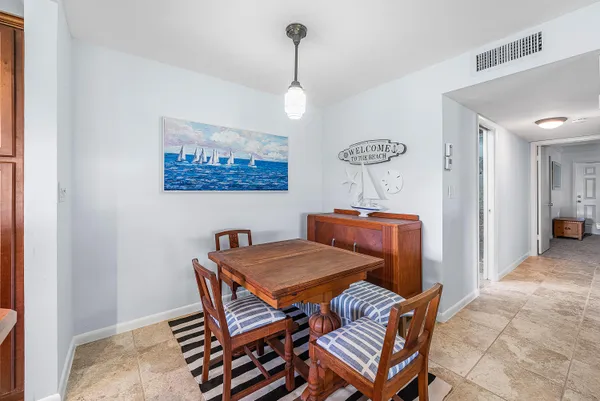 $189,000 | 510 High Point Drive, Unit D, Delray Beach, FL 33445