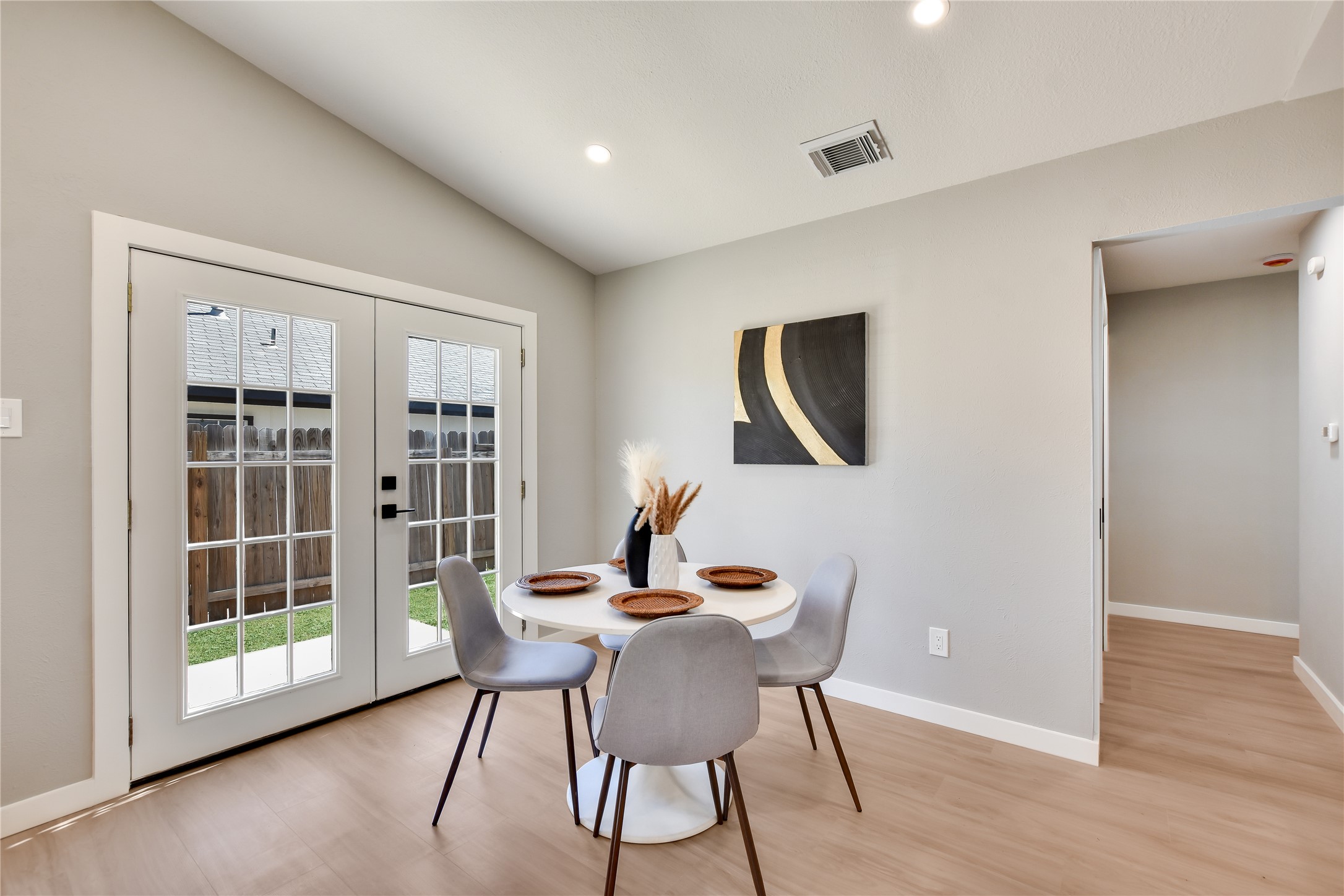 803 Kavanagh Drive Austin, TX 78748 - Photo 7 of 26