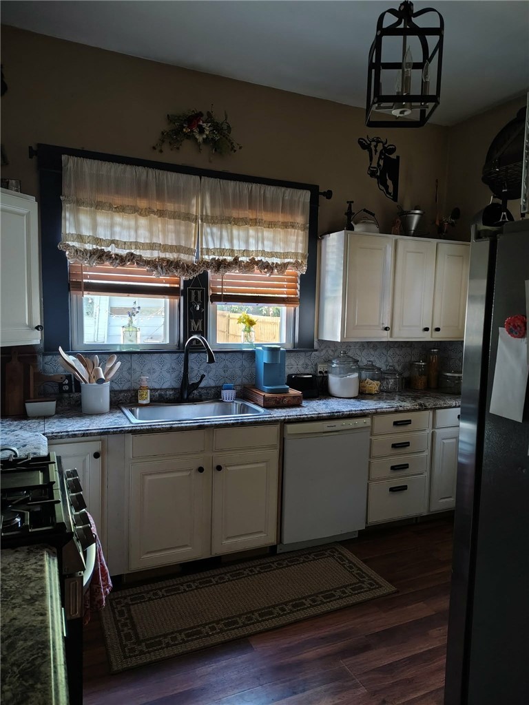 952 West Packard Street Decatur, IL 62522 - Photo 4 of 15