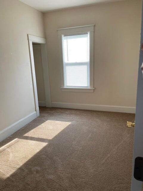 2513 54th Street Kenosha, WI 53140 - Photo 5 of 12 20220511145129020097000000-o