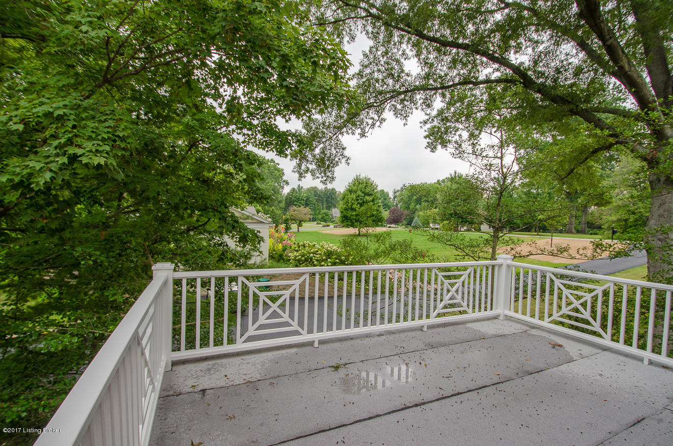 5106 Dunvegan Road Louisville, KY 40222 - Photo 37 of 47 Back Balcony