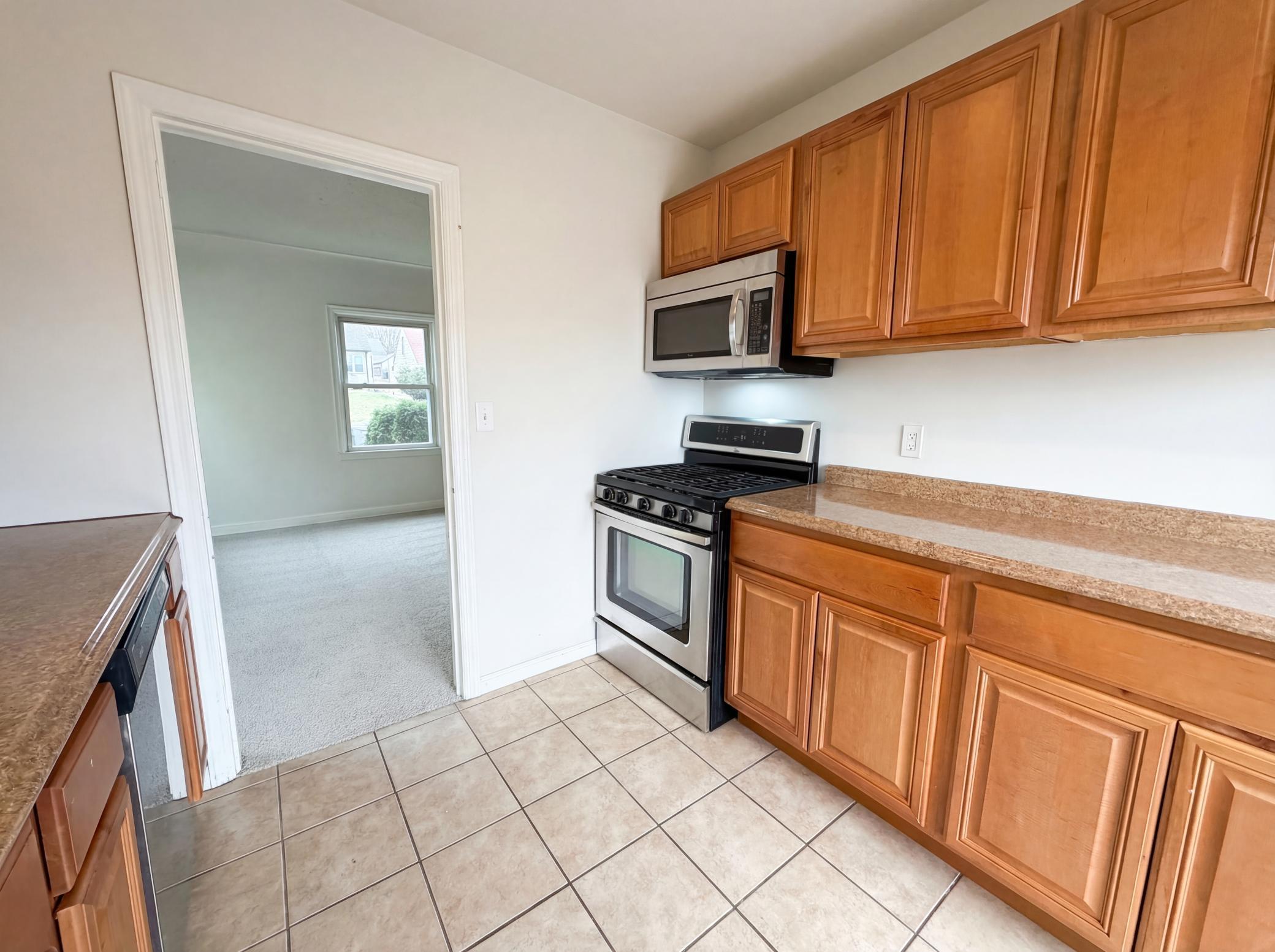 3135 Pierce Street Northeast Minneapolis, MN 55418 - Photo 11 of 17