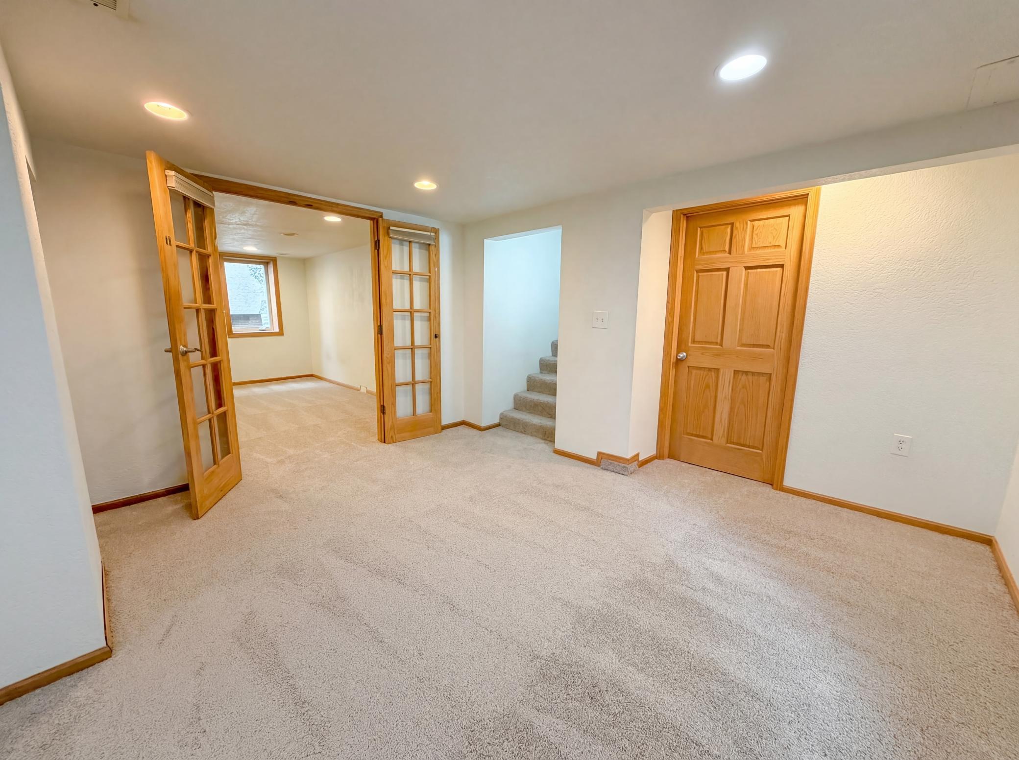 3135 Pierce Street Northeast Minneapolis, MN 55418 - Photo 14 of 17