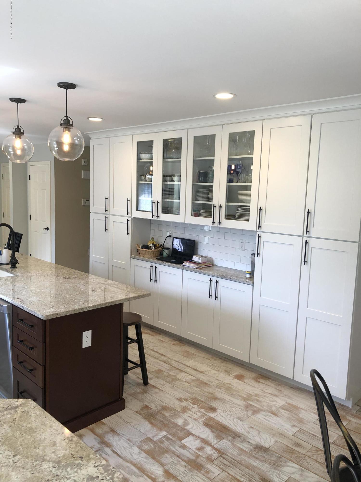 238 Topside Road Manahawkin, NJ 08050 - Photo 11 of 27 6EDA77FA-CABB-4B4A-8E34-650FCA3C892B