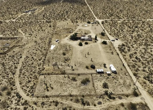 $210,000 | 32800 223rd Street East, Llano, CA 93544