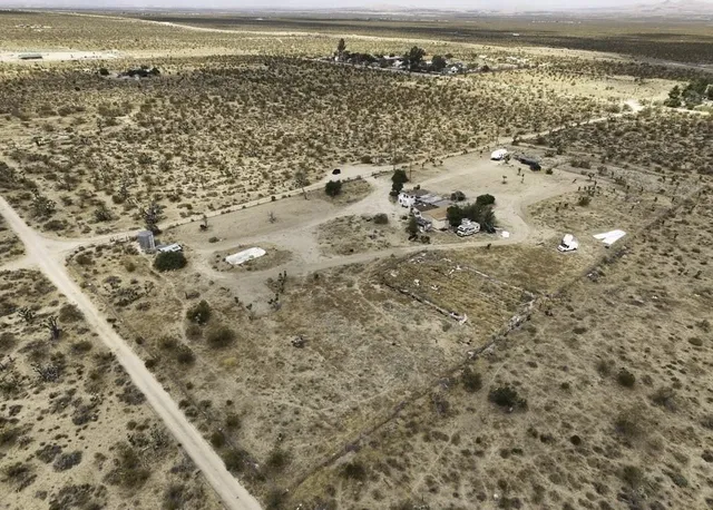 $210,000 | 32800 223rd Street East, Llano, CA 93544