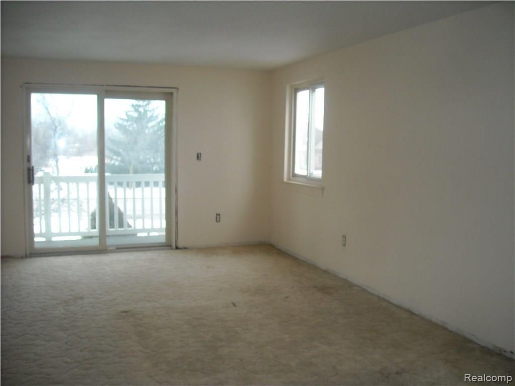 29802 Fort Road Rockwood, MI 48173 - Photo 13 of 20 DSCN7311.JPG