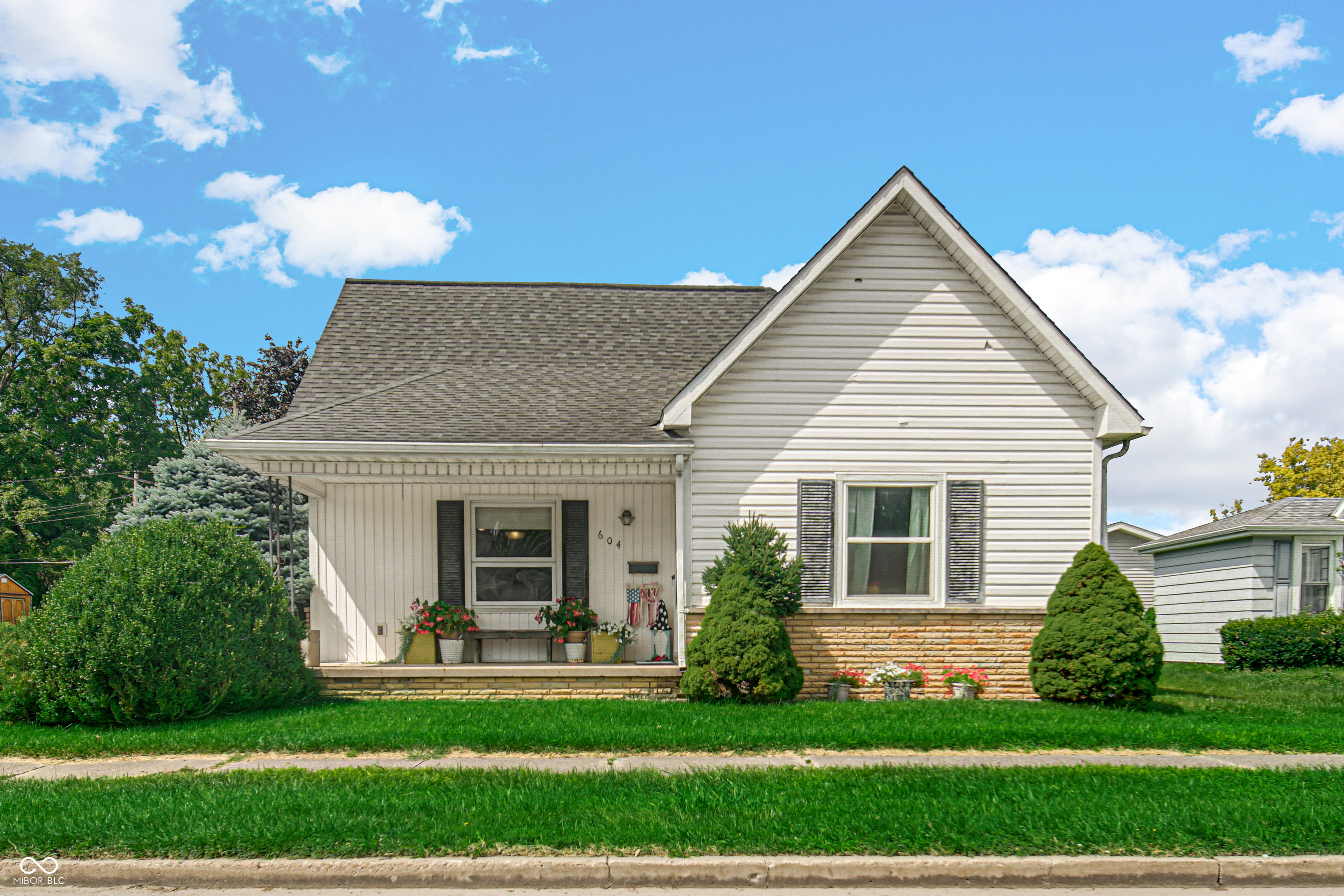 604 East Columbia St