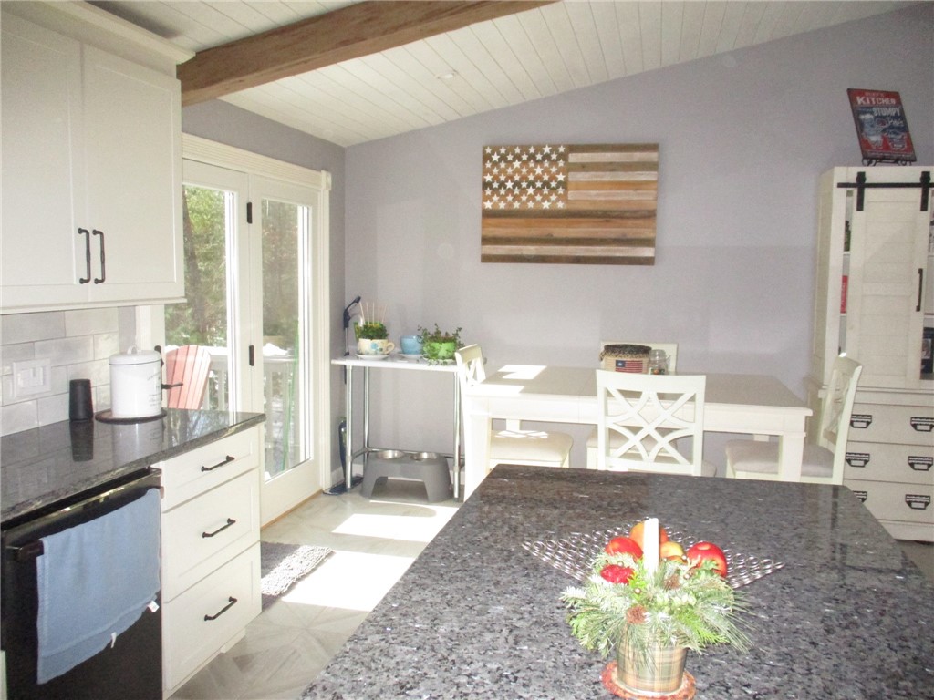 241 Perry Hill Road Coventry, RI 02816 - Photo 11 of 34