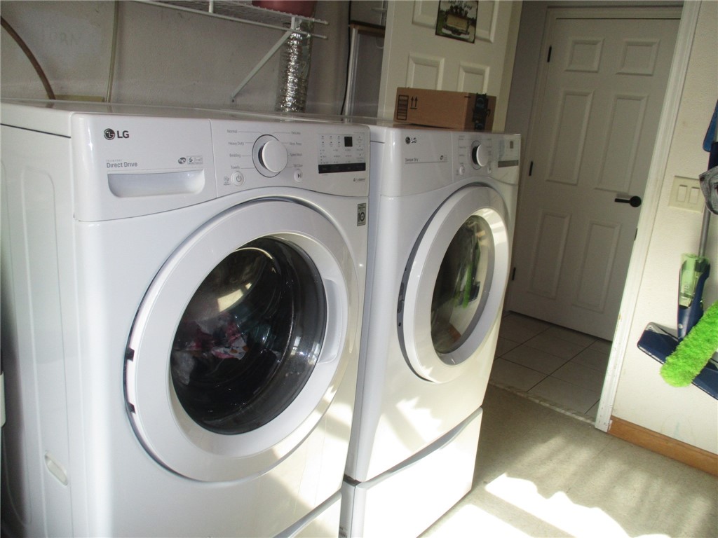 241 Perry Hill Road Coventry, RI 02816 - Photo 33 of 34