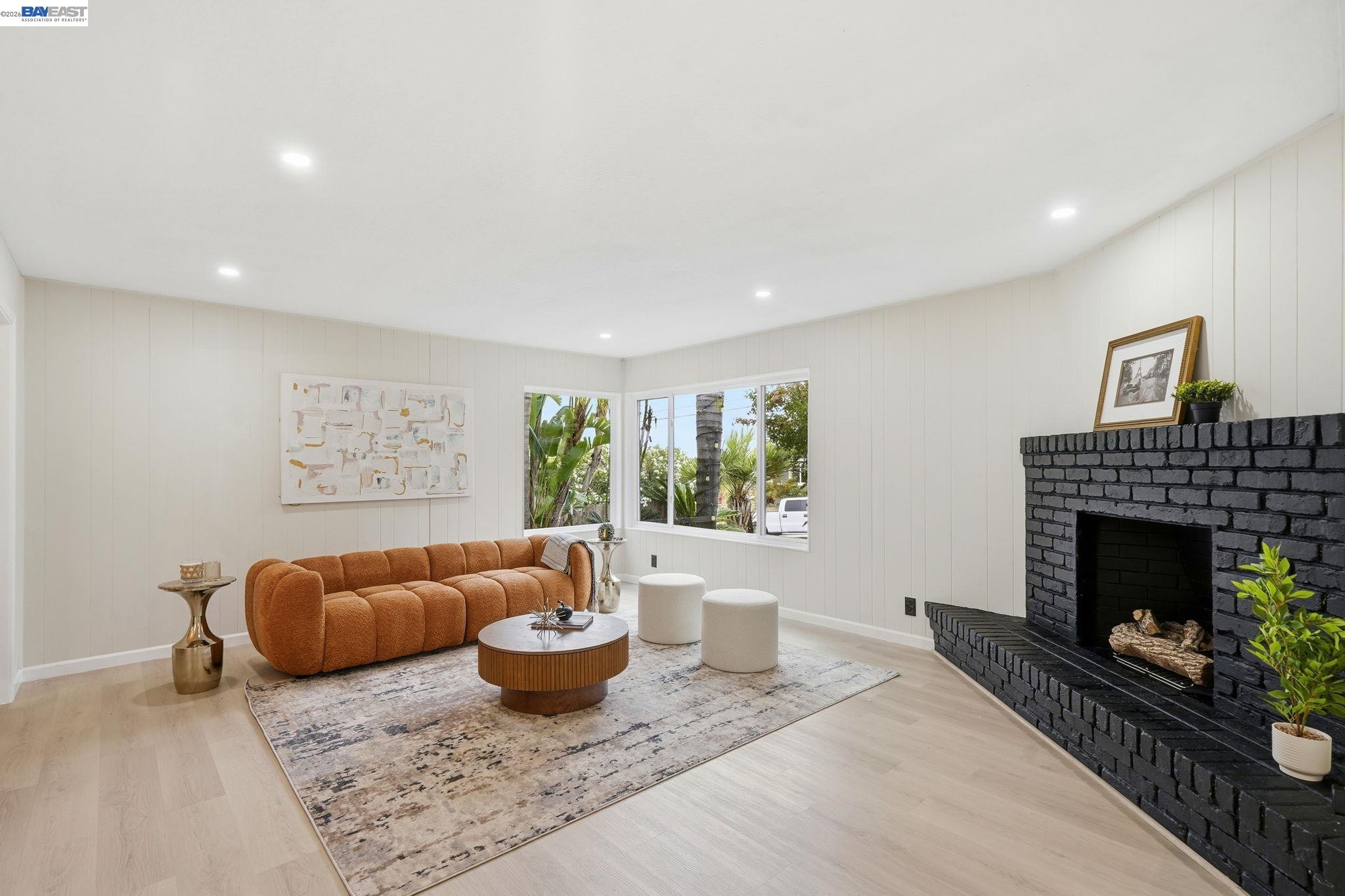 92 Welle Road Crockett, CA 94525 - Photo 5 of 54