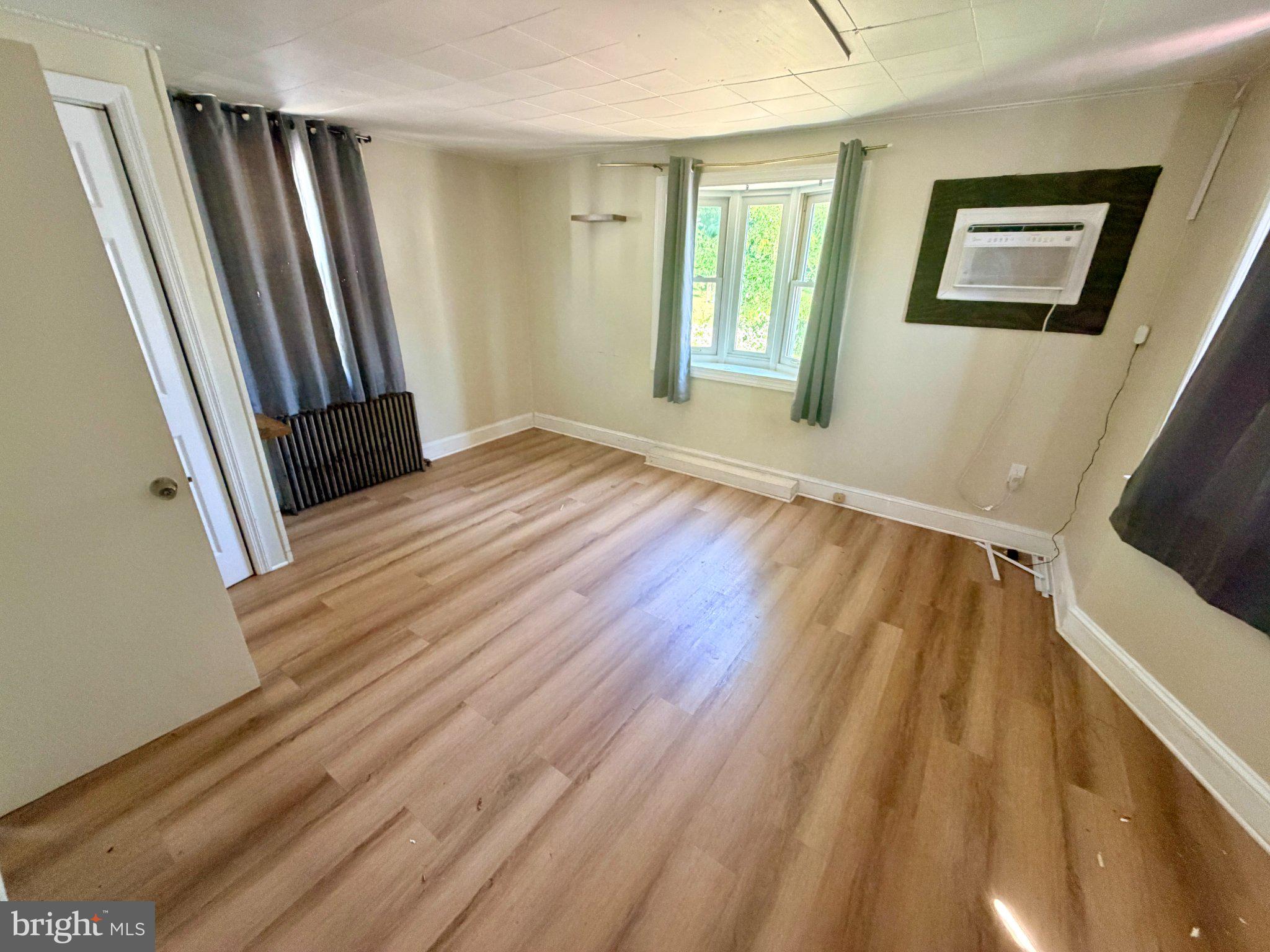 2560 Nottingham Way Hamilton, NJ 08619 - Photo 7 of 12 Bright and airy room with natural light.