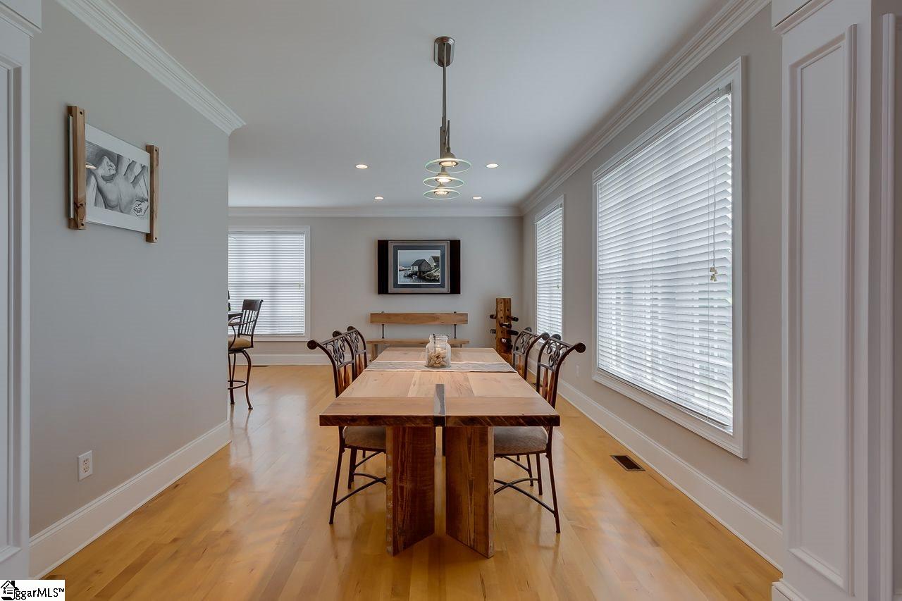 405 Park Ridge Circle Greer, SC 29651 - Photo 3 of 36 Gallery Image 3