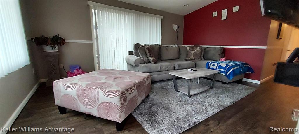 29545 Fairfax Street Southfield, MI 48076 - Photo 16 of 18