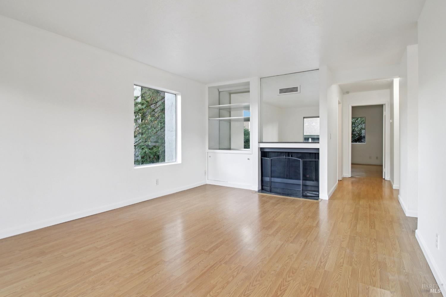 81 Anchorage Road Sausalito, CA 94965 - Photo 2 of 24