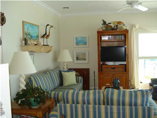 142 Beachside Drive, Unit 8 Santa Rosa Beach, FL 32459 - Photo 5 of 19 Gallery Image 5