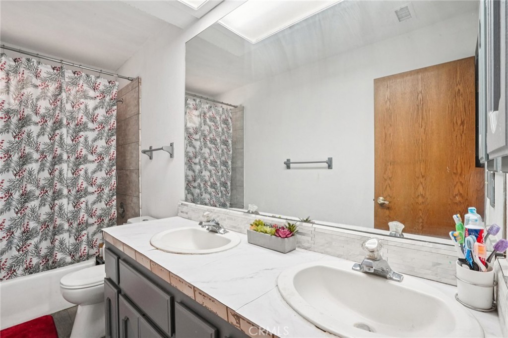 14610 Havasu Road Apple Valley, CA 92307 - Photo 20 of 39