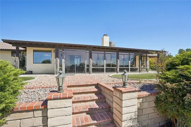 $569,900 | 14610 Havasu Road, Apple Valley, CA 92307