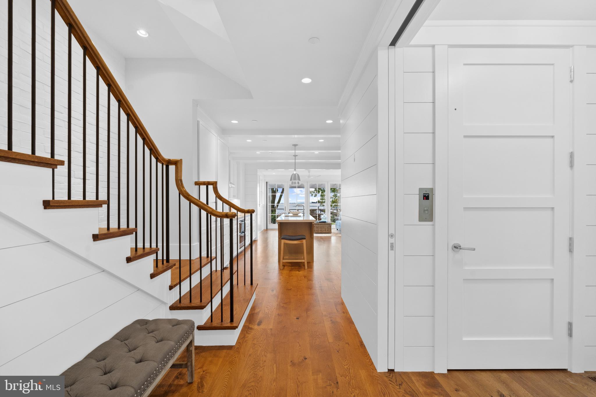 35 Eastern Avenue Annapolis, MD 21403 - Photo 11 of 35 Main Floor Corridor