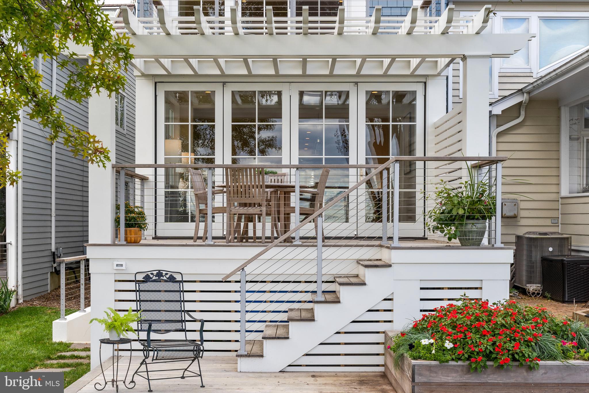 35 Eastern Avenue Annapolis, MD 21403 - Photo 13 of 35 Pergola Covered Back Deck