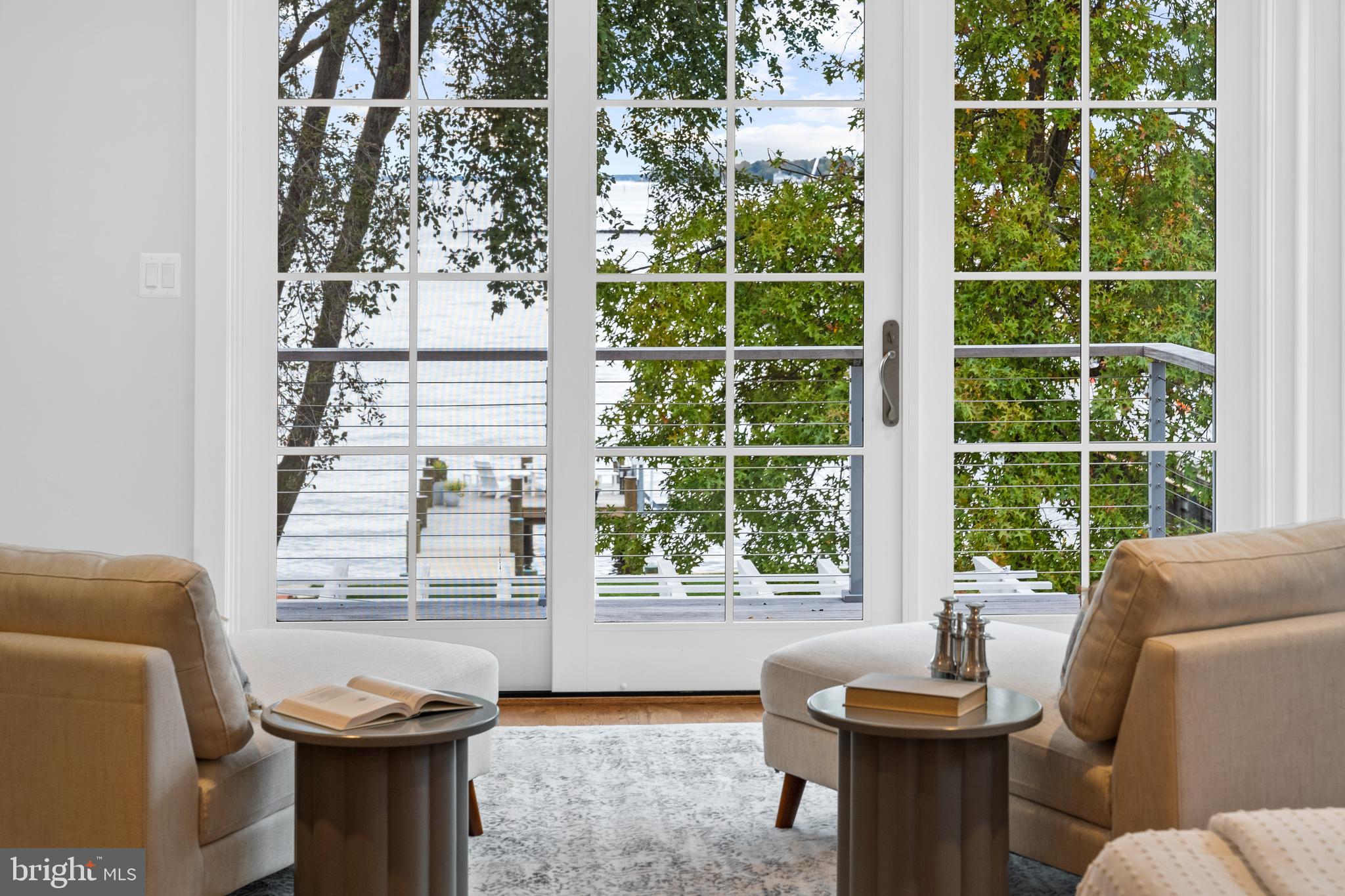 35 Eastern Avenue Annapolis, MD 21403 - Photo 26 of 35 Primary Bedroom Sitting Area