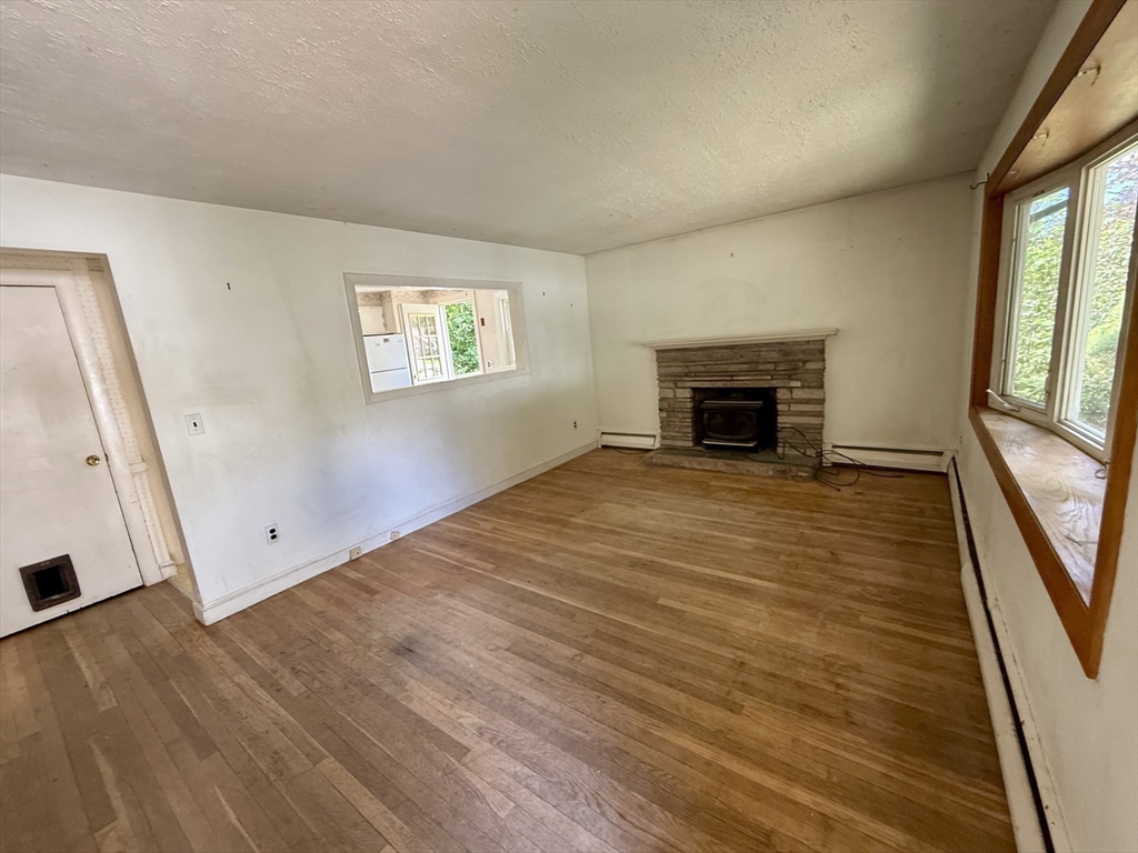 5 Delmar Road Medway, MA 02053 - Photo 4 of 15