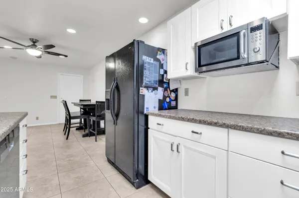 $379,900 | 320 West Laguna Drive, Tempe, AZ 85282