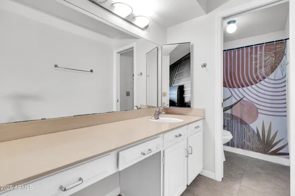 $379,900 | 320 West Laguna Drive, Tempe, AZ 85282