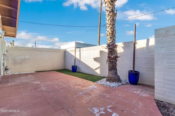 $379,900 | 320 West Laguna Drive, Tempe, AZ 85282