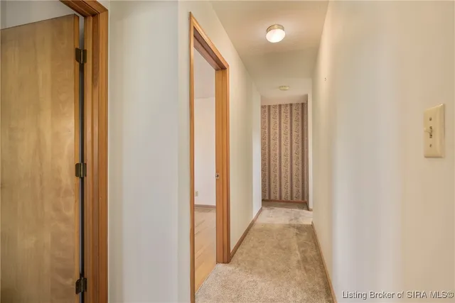 $389,900 | 1525 East Willis Road, New Albany, IN 47150