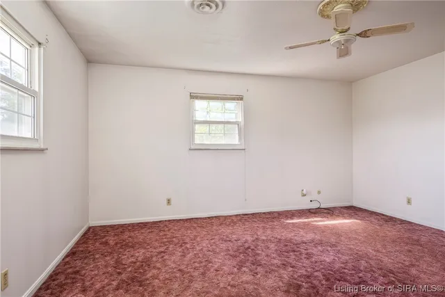 $389,900 | 1525 East Willis Road, New Albany, IN 47150