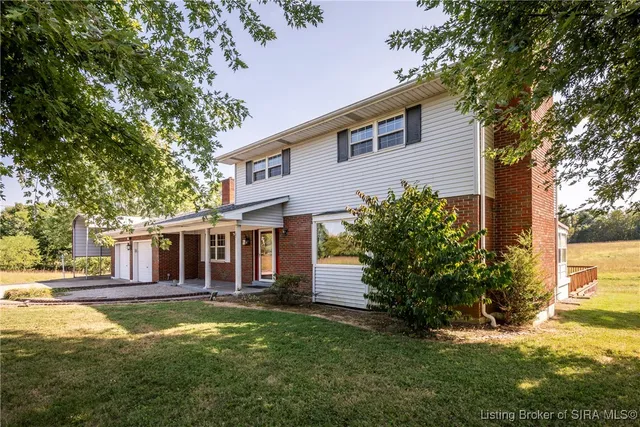 $389,900 | 1525 East Willis Road, New Albany, IN 47150