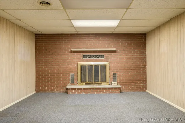 $389,900 | 1525 East Willis Road, New Albany, IN 47150