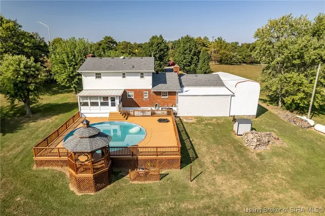 $389,900 | 1525 East Willis Road, New Albany, IN 47150