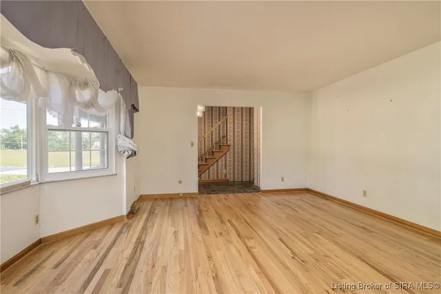 $389,900 | 1525 East Willis Road, New Albany, IN 47150