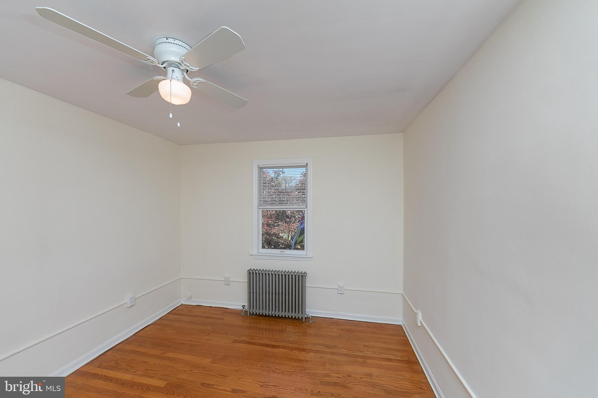 1727 Red Oak Road Baltimore, MD 21234 - Photo 18 of 32 Bedroom 1