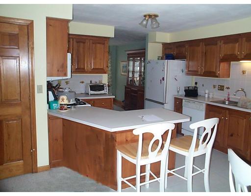 4 Country Lake Road Methuen, MA 01844 - Photo 4 of 18 Gallery Image 4