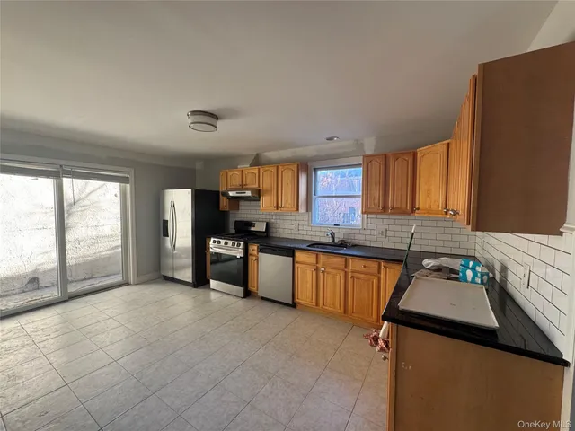 $3,800 | 1112 Mile Square Road, Yonkers, NY 10704