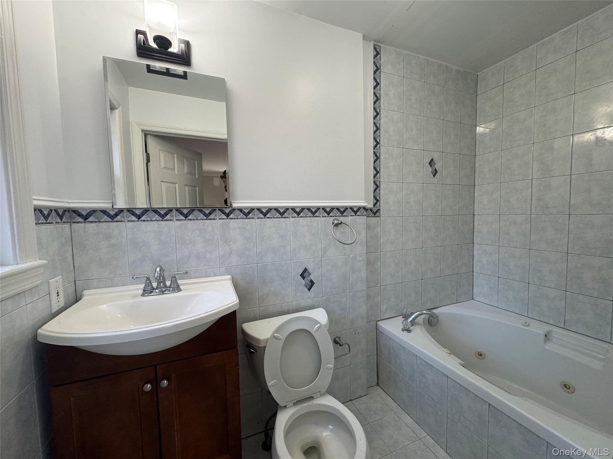 1112 Mile Square Road Yonkers, NY 10704 - Photo 7 of 10