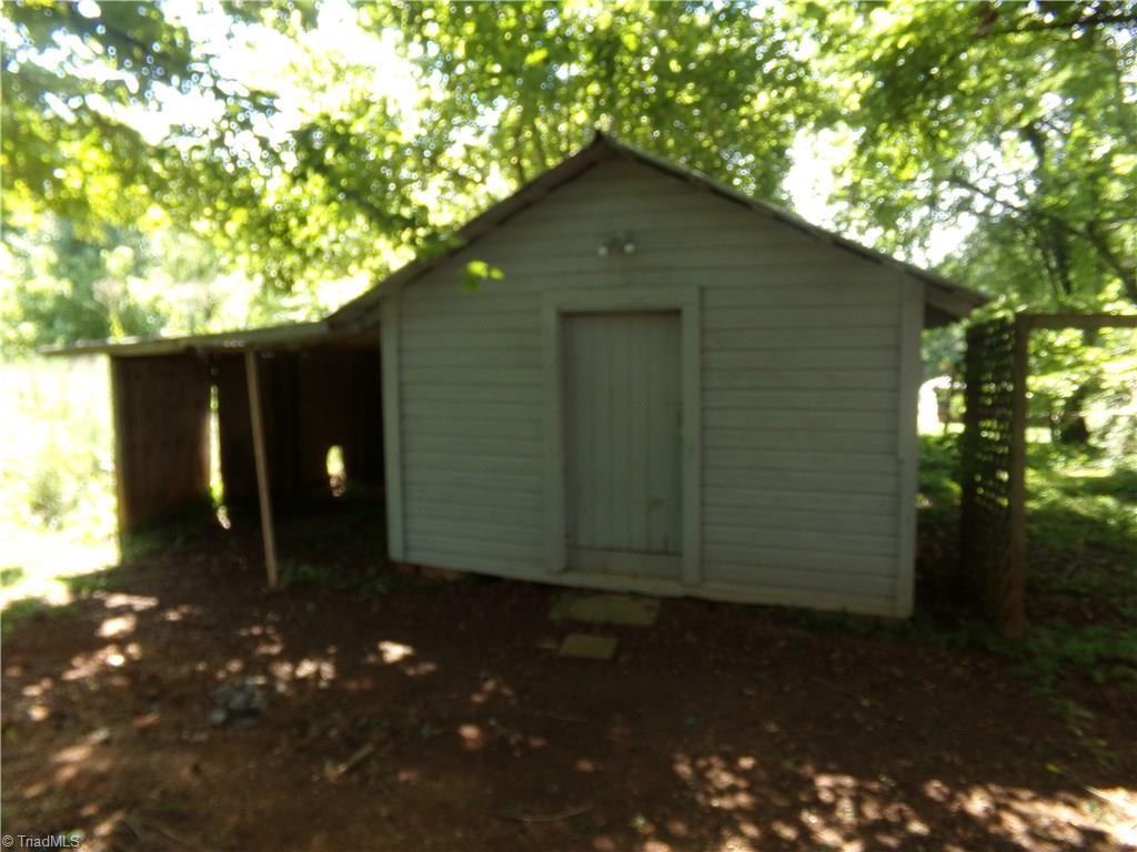 1326 West Ridge Street Ramseur, NC 27316 - Photo 5 of 9 Gallery Image 5