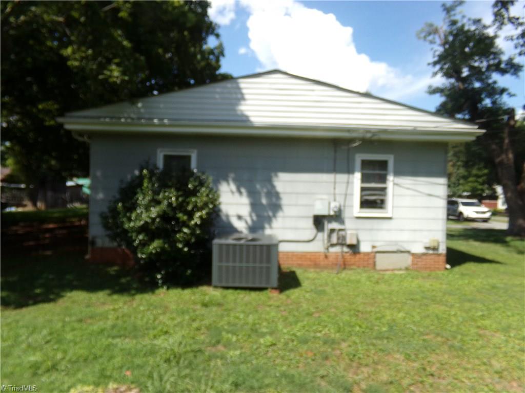 1326 West Ridge Street Ramseur, NC 27316 - Photo 6 of 9 Gallery Image 6