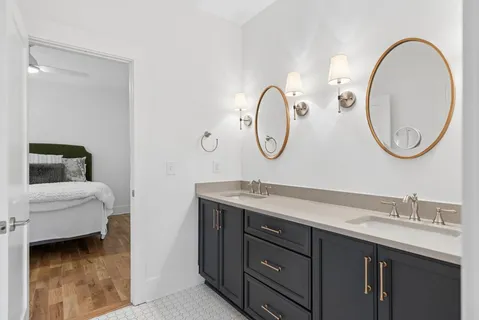 $1,120,000 | 809 45th Avenue North, Nashville, TN 37209