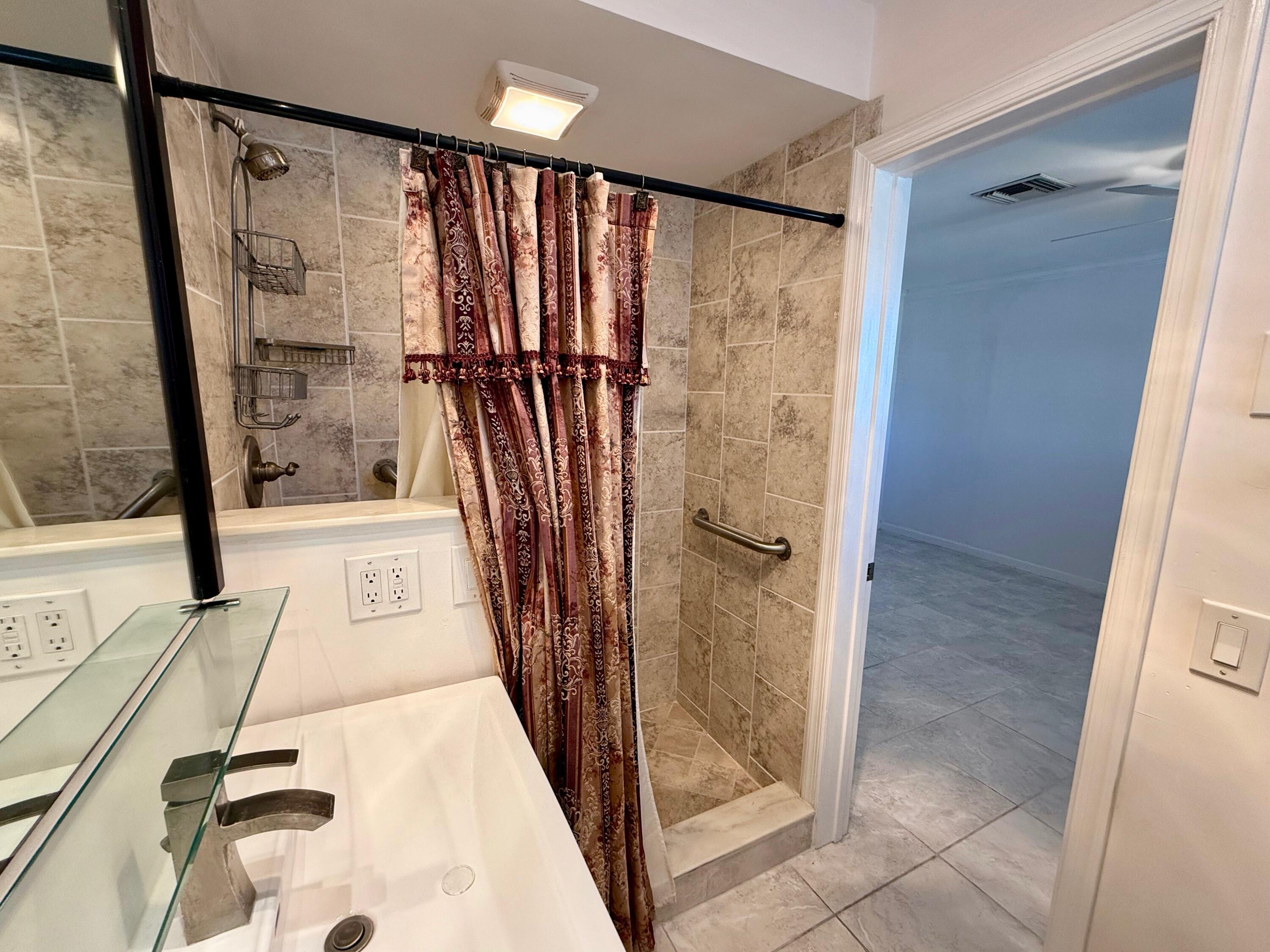 2601 South Ocean Boulevard, Unit 7 Boca Raton, FL 33432 - Photo 30 of 47 IMG_4930
