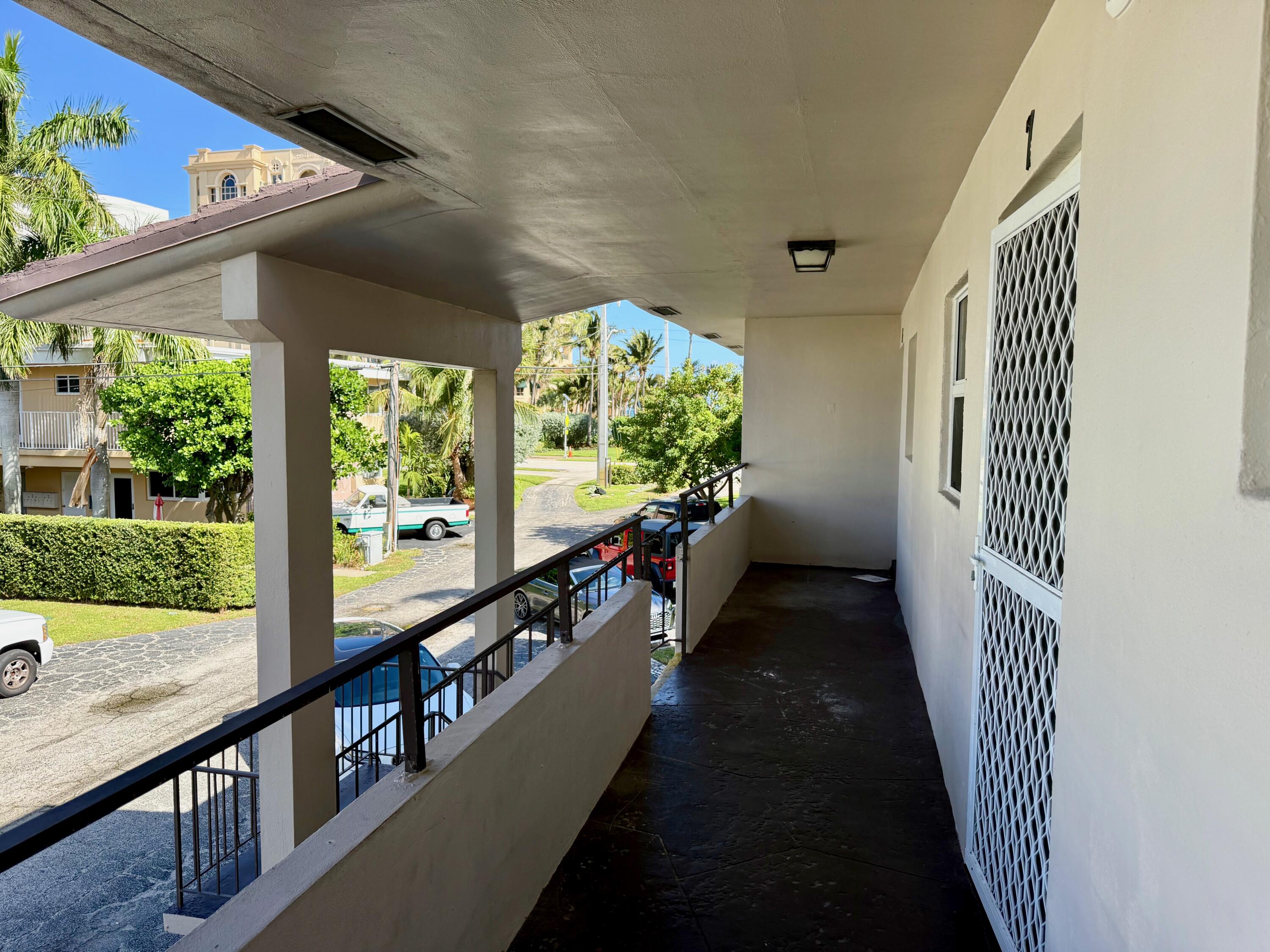 2601 South Ocean Boulevard, Unit 7 Boca Raton, FL 33432 - Photo 7 of 47 IMG_4945