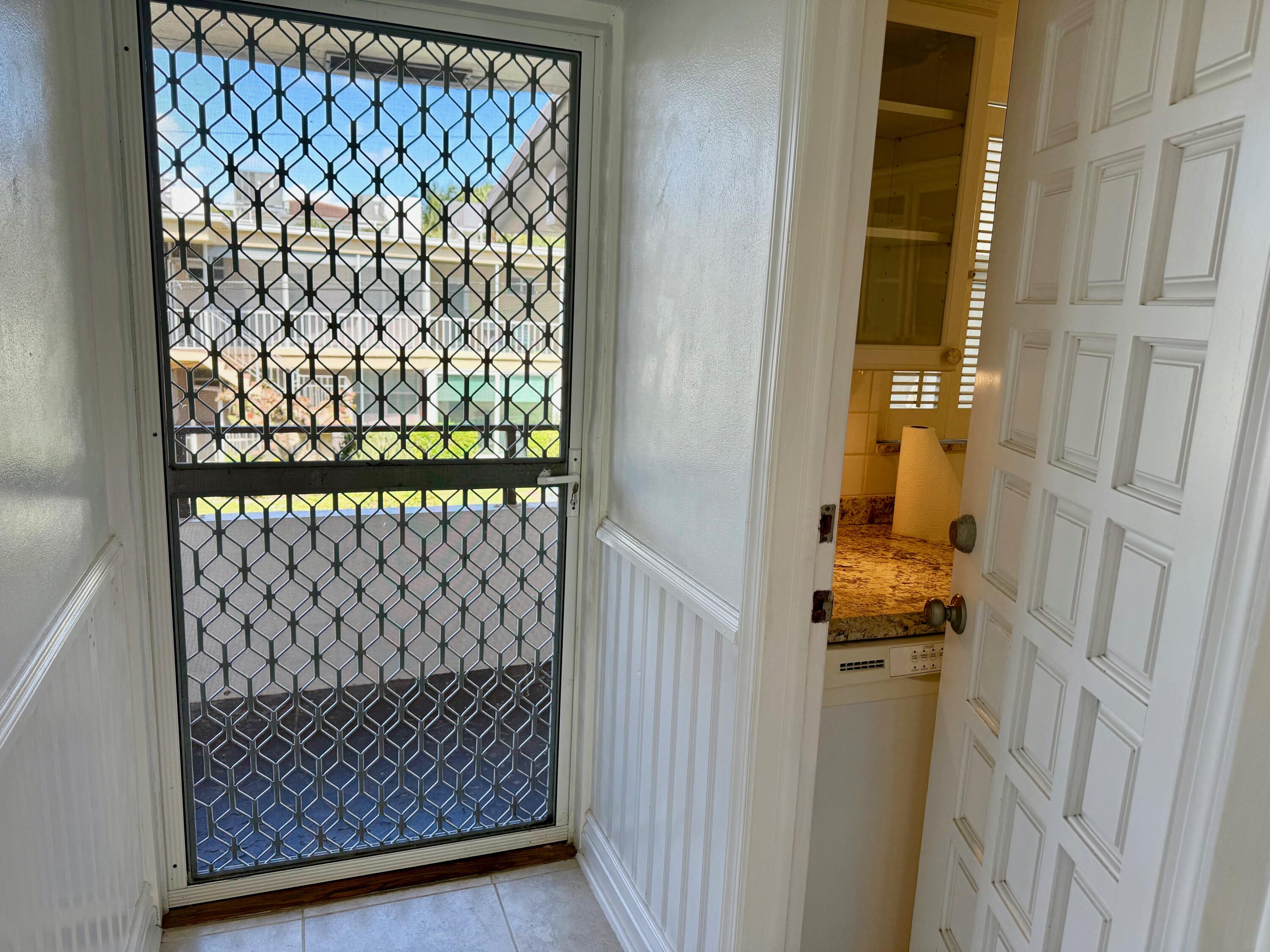 2601 South Ocean Boulevard, Unit 7 Boca Raton, FL 33432 - Photo 8 of 47 IMG_4914
