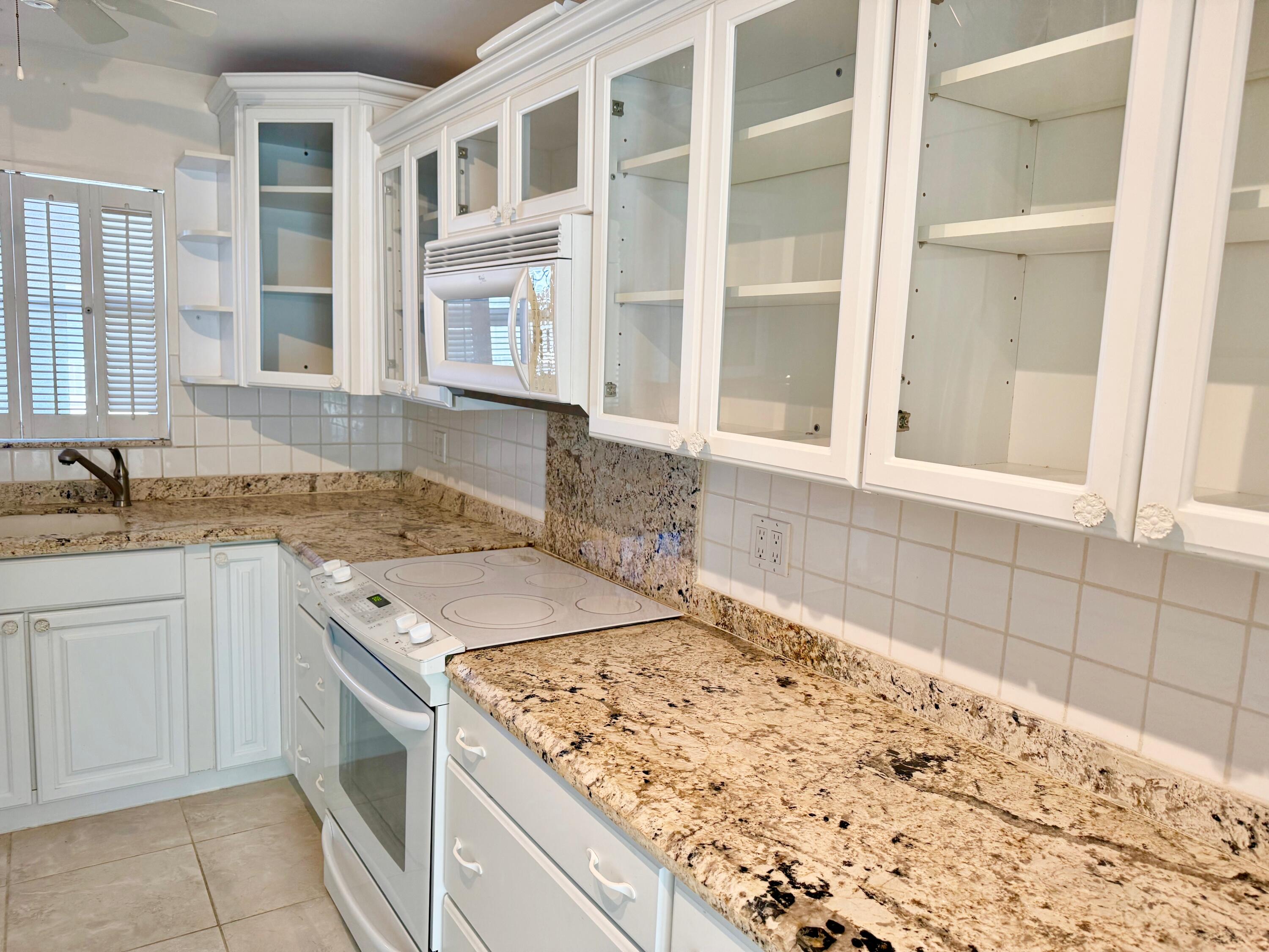 2601 South Ocean Boulevard, Unit 7 Boca Raton, FL 33432 - Photo 10 of 47 IMG_4916