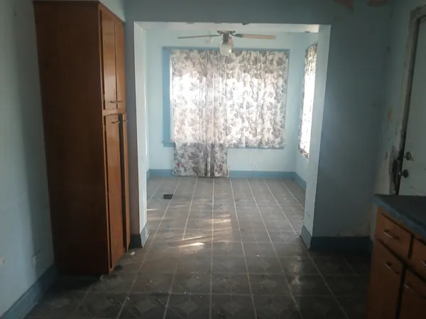 $89,000 | 13910 South Edbrooke Avenue, Riverdale, IL 60827
