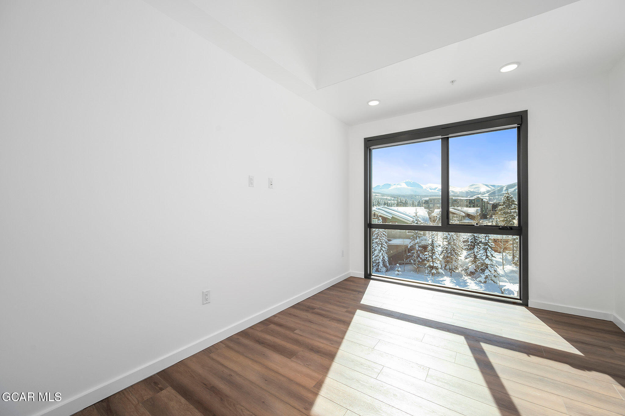 720 Baker Drive, Unit 410 Winter Park, CO 80482 - Photo 19 of 37 3rd bedroom/offfice