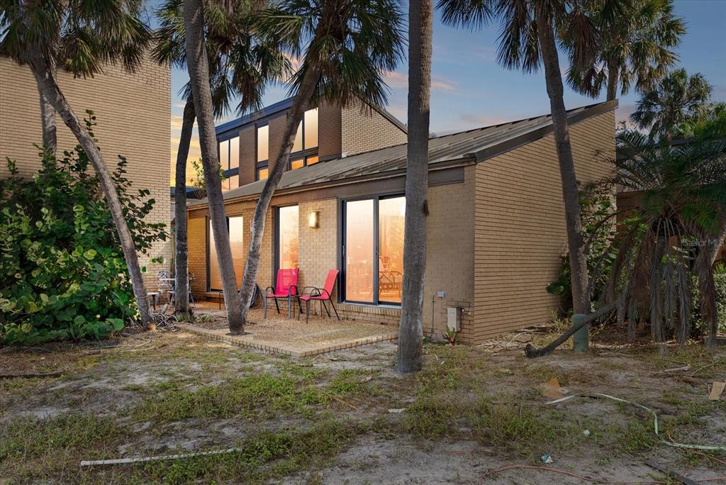 35 Sandy Cove Road, Unit 2A Sarasota, FL 34242 - Photo 33 of 49 a view of a park with palm trees