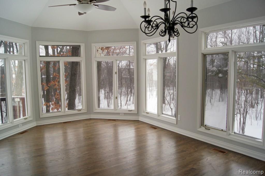 1794 Fox Run Rochester Hills, MI 48306 - Photo 19 of 36